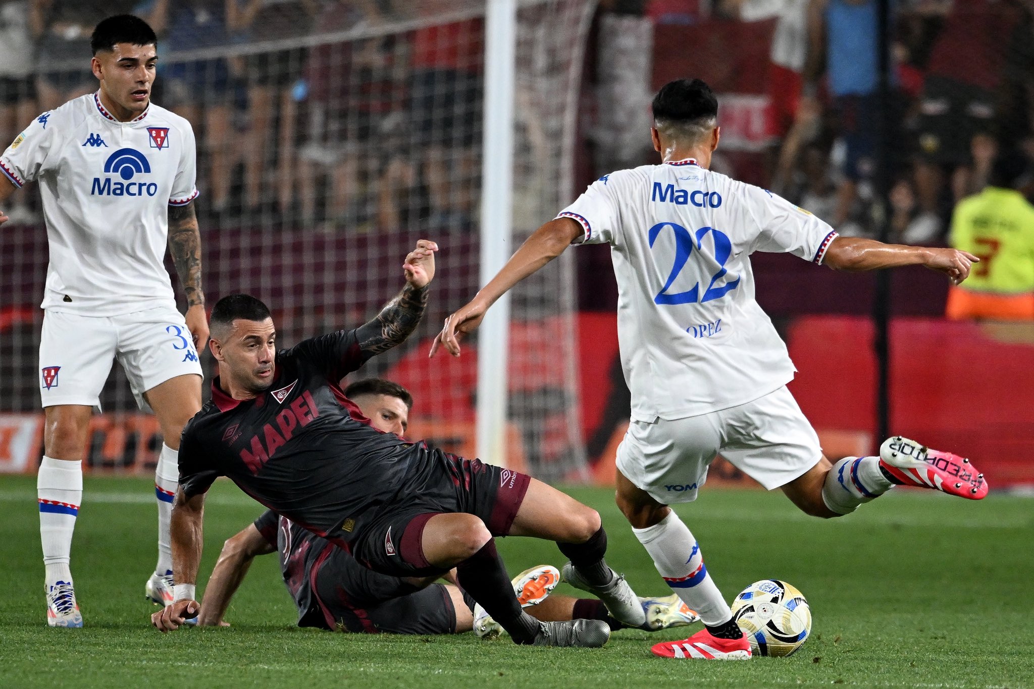 DERROTA CONTRA TIGRE EN LA FORTALEZA