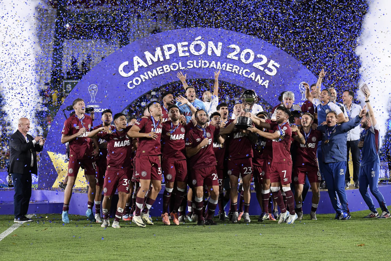 JUGADORES DE LANÚS HABLARON LUEGO DE GANAR LA COPA SUDAMERICANA