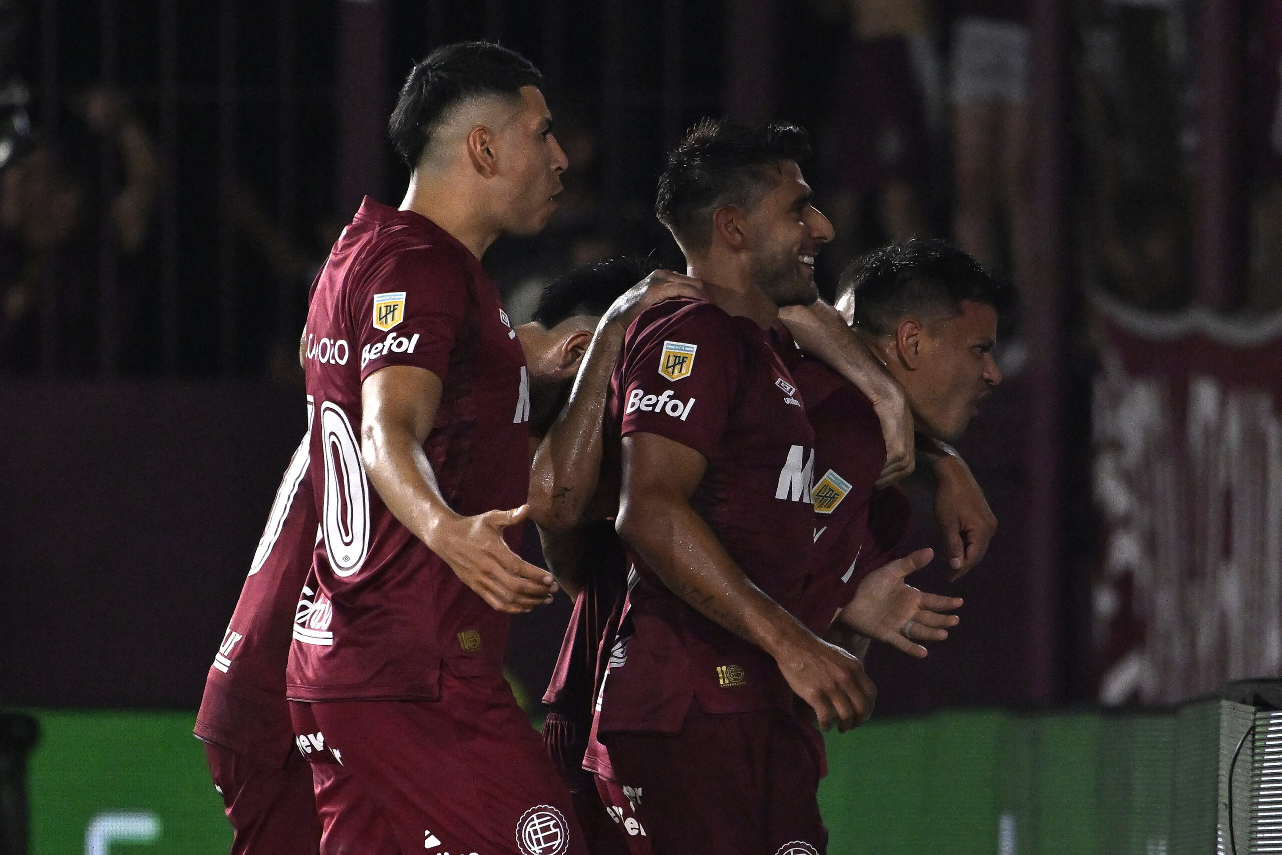 VENTA DE ENTRADAS Y COMBO PARA LANÚS-SARMIENTO (LA BANDA)