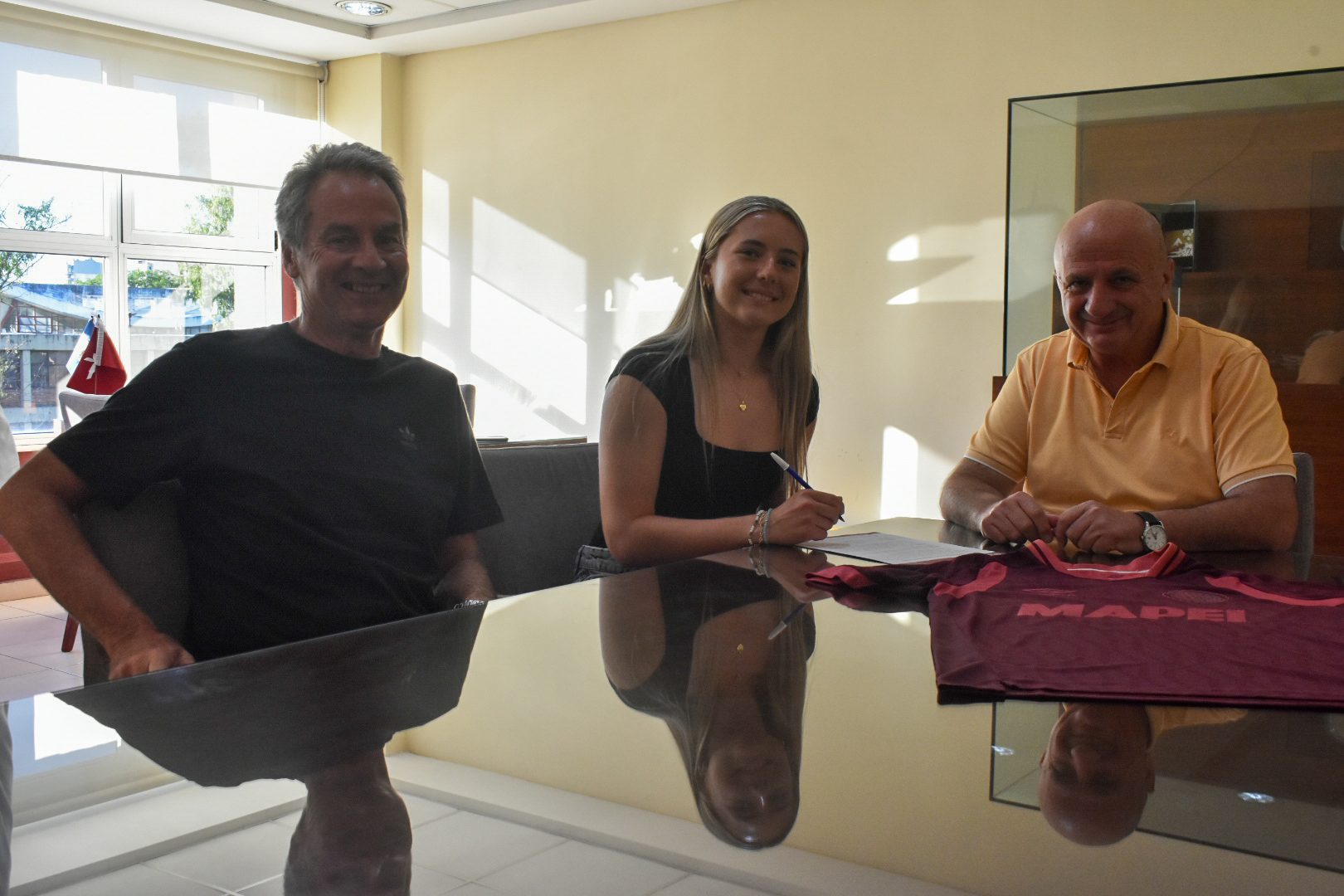 MIA MAMOTYUK ES NUEVA JUGADORA DE LANÚS