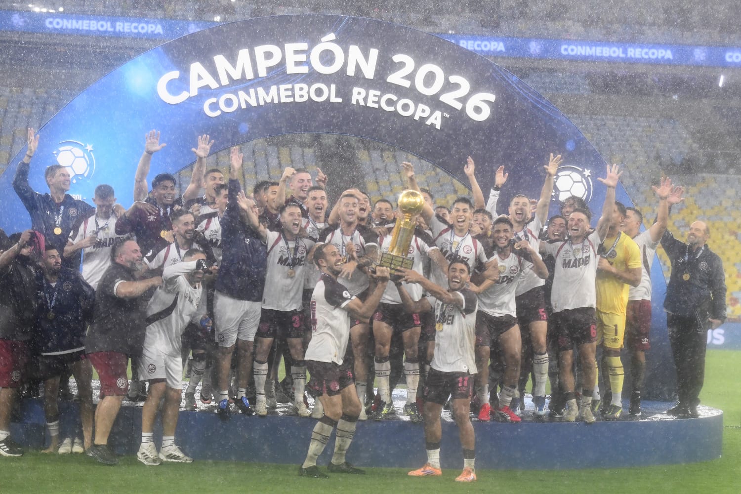 IZQUIERDOZ, CANALE Y CASTILLO HABLARON LUEGO DE GANAR LA RECOPA