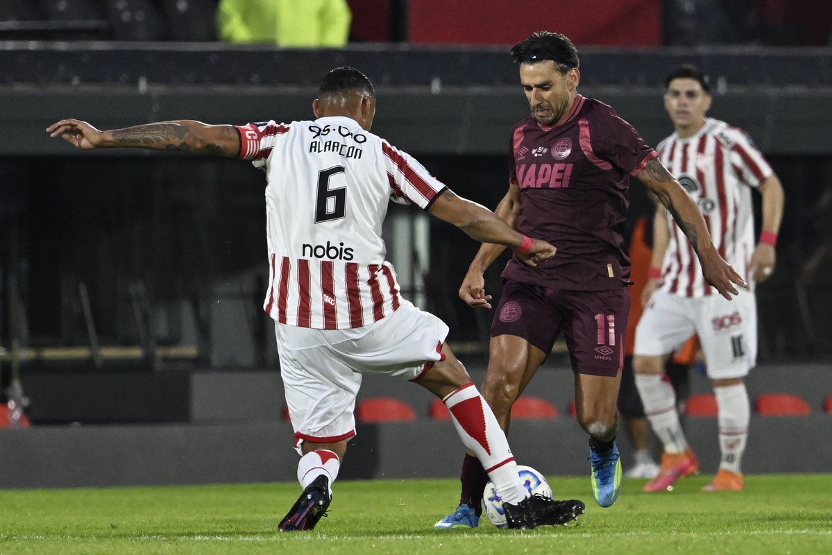 DERROTA CONTRA INSTITUTO EN ROSARIO