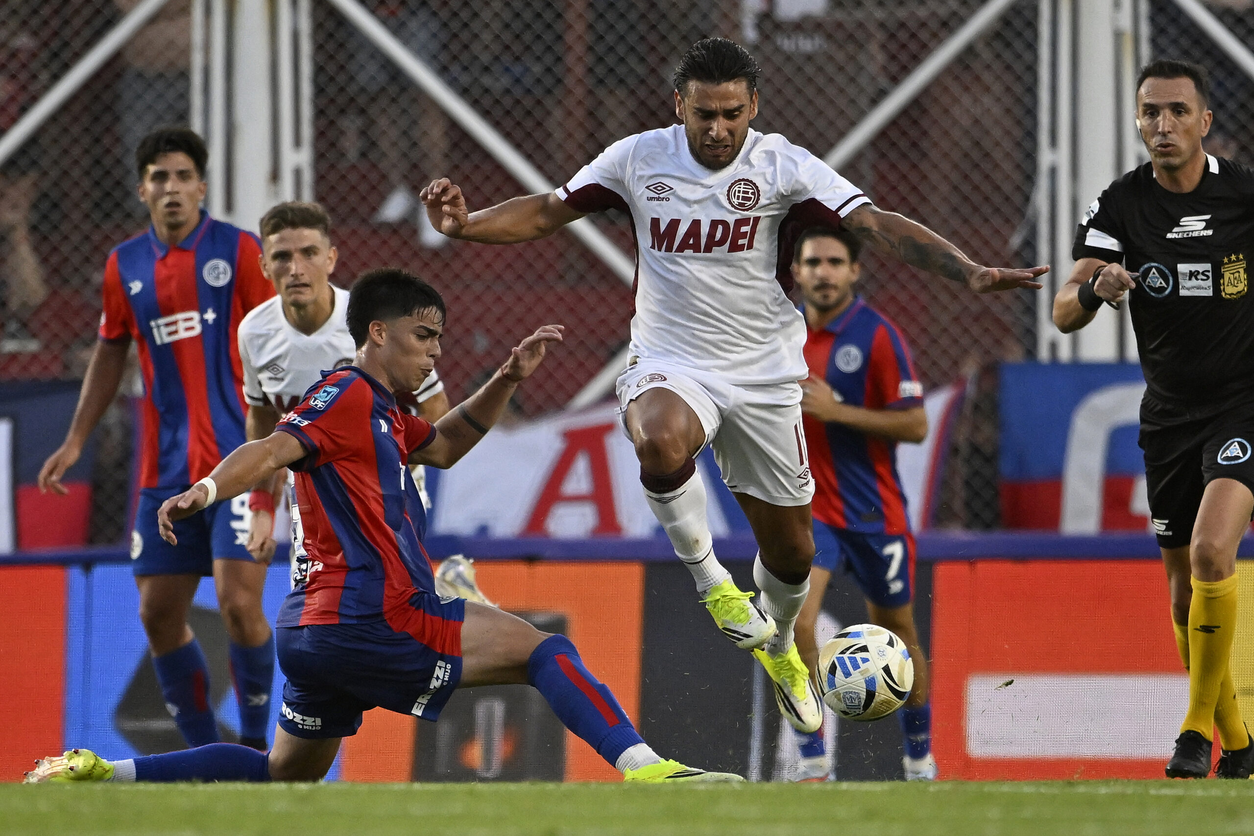 PROCESO DE ACREDITACIÓN ABIERTO PARA LANÚS-SAN LORENZO